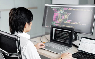 阳江 ,php声明和调用变量的符号是什么？